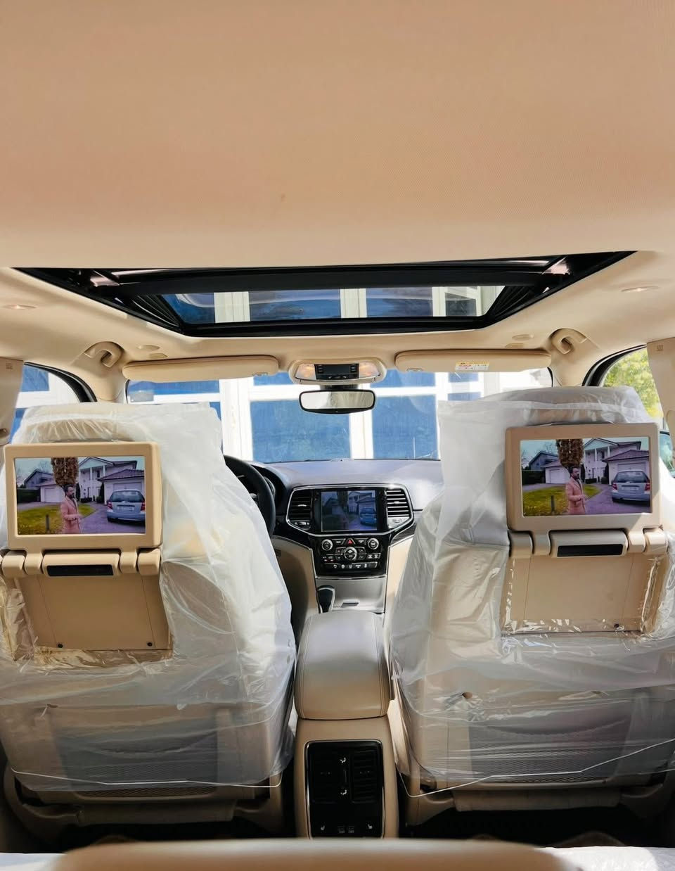 السلام عليكم شباب
للبيع جيب لمتدد بلاص 2019 خليجي 💪  
وكاله هارلم  جديده لوك كارتون  🇺🇸مال جناي حصرآ وعلا ايد وحده من الوكاله 

اخت الزيرو  ماشيه 39 الف شرط فحص جهاز وسونار 

مكفوله كفاله عامه حته الدعاميات من الحادث والصبغ   والكير والمكينه والاكسل والفورويل ممفتوح برغي بيهن السياره جديده بمعنئ الكلمة كارتون مال جناي  
 فول مواصفات ١/١   لمتدد بلاص  3 شاشات
رادارت جانبيه نظام  النقطه العمياء
نظام التوفف الذاتي 
نظام اطفاء المحرك وتشغيله اوتو 
حجم المحرك 3600
فور ويل 4/4 ماوس  
دبل سلايت بانوراما 
تشغيل عن بعد 
شاشه جبيره 
شفتات ستيرن 
جنطه كهربائي شفط 
دبل كزوز خلفي 
حساسات اماميه + خلفية 
سستم صوت 12 سماعة 
دمامي خلفي بلصندوك
اوتو بارك مساعد اصطفاف
قطعتين تبريد ثلج 
كشن خزن ميموري 3 وضعيات
كشنات علامه اوفرلاند 
 مقاعد جلد اصليه  بيجي  
 كهرباء (تدفئة+تبريد) 
 كشن خلفية تدفئه
تدفئه بلاستيرن 
سيدي بلجكمجه  مع ريموتن تحكم بلشاشه 
مري  شفط 
مري قلاب ويه ال R
يدات ستيل اصل 
الداخل صاج ملكي   
 نظام_خرائط(نظام ملاحة)_Navigatio
 كامرة خلفية دوارة اصلية
 استيرن كهرباء +  تدفئة
 فول تحكم استيرن (جهتين امامي + جهتين خلفي) 
 ناقل حركة ٨ نمر
 نظام سبورت s
 نضام اقتصادي
 مري _جانبي_تدفئة مرايا_جانبية_حساسة_للضباب_تعمل_
تلقائياً + اشارة بالمري 
 لايت عدسة زينون يصعد وينزل ويه الستيرن 
كشافات زنون 
زراكات لايت  
برده  بلصندوق شركه 
كاعيات بلاد شركه جيب ممستخدمات 
ويل اوفرلاند نجمه  
صدر جديد  باتري جديد تخم تاير جديد  انتاج 24 دنلوب 
الاسبير المقدس منازل 😂 مال وكاله  
كتلوكات الشركه وياها 
السياره جديده بمعنئ الكلمه ولا كلوب مشتغل بلدشبول 
رقم بغداد الدولي تحويل مباشر  

ملاحضه / بيها بارد مكانين بسيط  ممبين ابد    
تصال ***********
