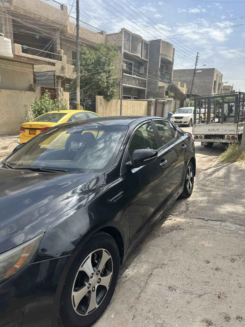 كيا اوبتما للبيع موديل ٢٠١٥ ماشيه 110 سياره مال بيت نقوصات بسيطه كلش تبريد ثلج مكينه 2400 gdi وارد امريكي  حادثهه حلو موضح بلصور وبيهه باب خلفي مبدل اصلي  السعر 100وبيه مجال بسيط للاستفسار اتصل وتدلل ***********
