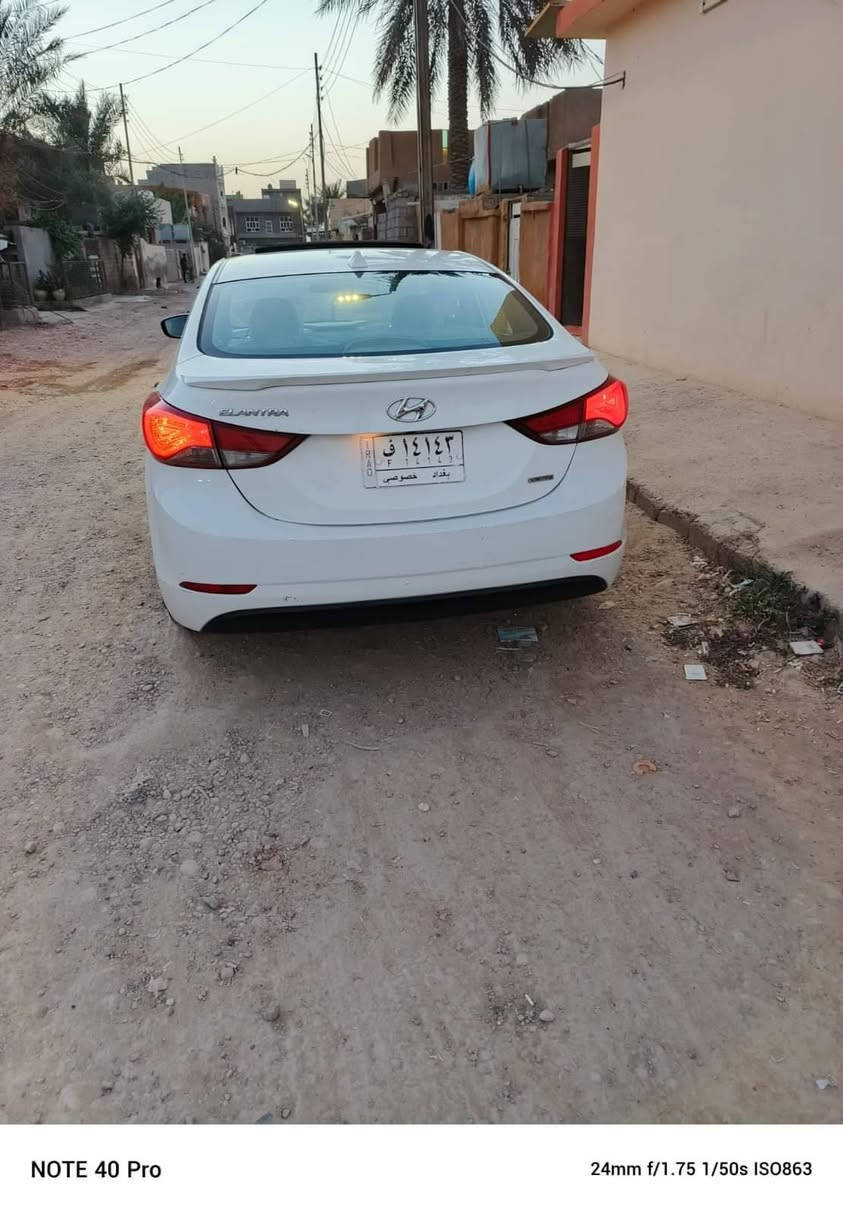 السلام عليكم
النترا 2016 خليجي فول عدا البصمة
كير ومحرك مكفول ماشية 133 ألف 
بيهة ضعف بالتبريد سبب الفريز 
بيهة جاملغ صفحة السائق رش بدون صبغ
وشبر بقبق الجنطة الباقي مكفول فقط تكحيلات
السنوية باسمي رقم انكليزي مميز سنوية وهزة ل2030
الواصفات
فتحة سقف اشاير بالمري ومري شفط 3مودات قيادة
ABS
السعر 128وبيهة مجال للشراي تجي وتكلب وتقتنع واني بخدمتك *********** للاتصال
