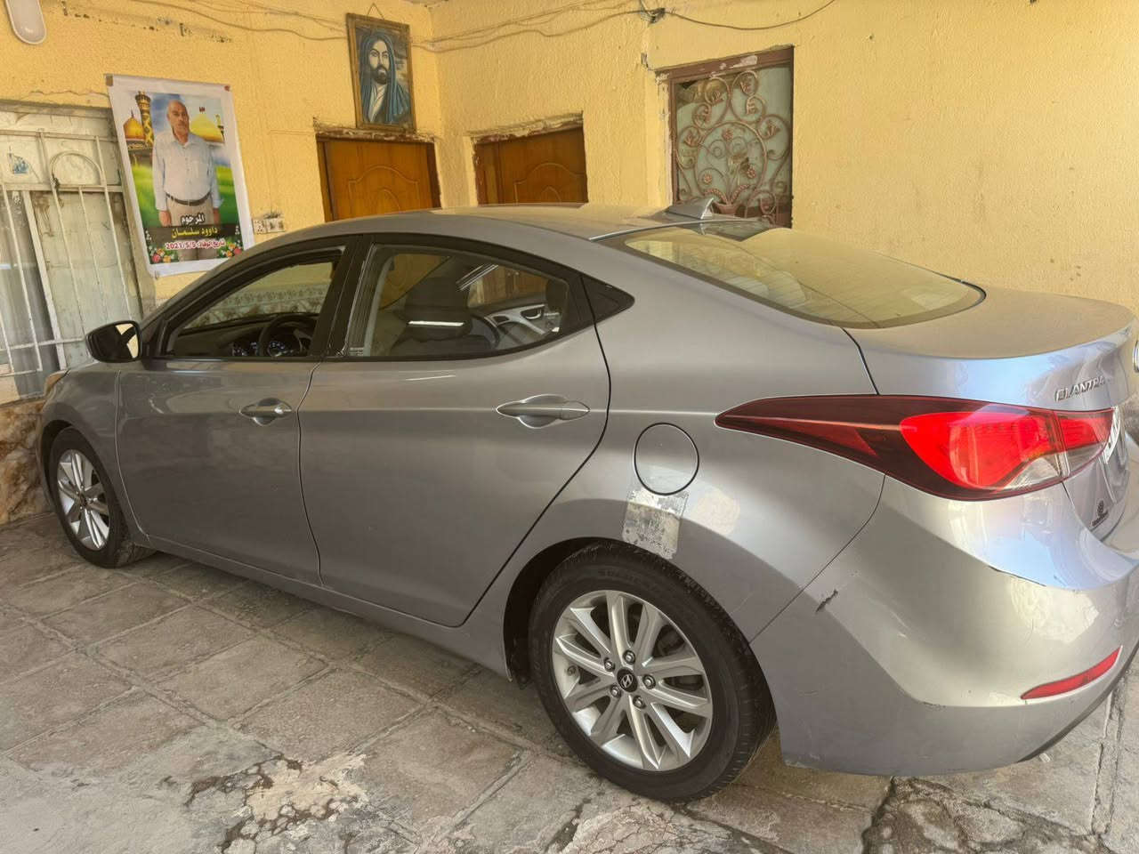 السلام عليكم النترا موديل 16امريكي بيه جاملغ امبدل السياره جاهزه مكينه وكير وحداديه جديده
سياره بسمي سنويه جديده ورقم جديد سونار موجود ب منشور 
مكلف ب نشر رقم راعيه***********
السعر 110وبيه مجال
