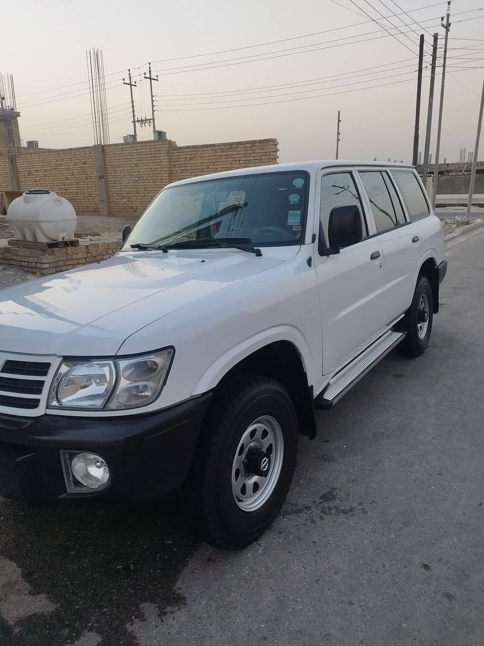 نيسان باترول للبيع موديل 2003 سياره جديده 
***********
