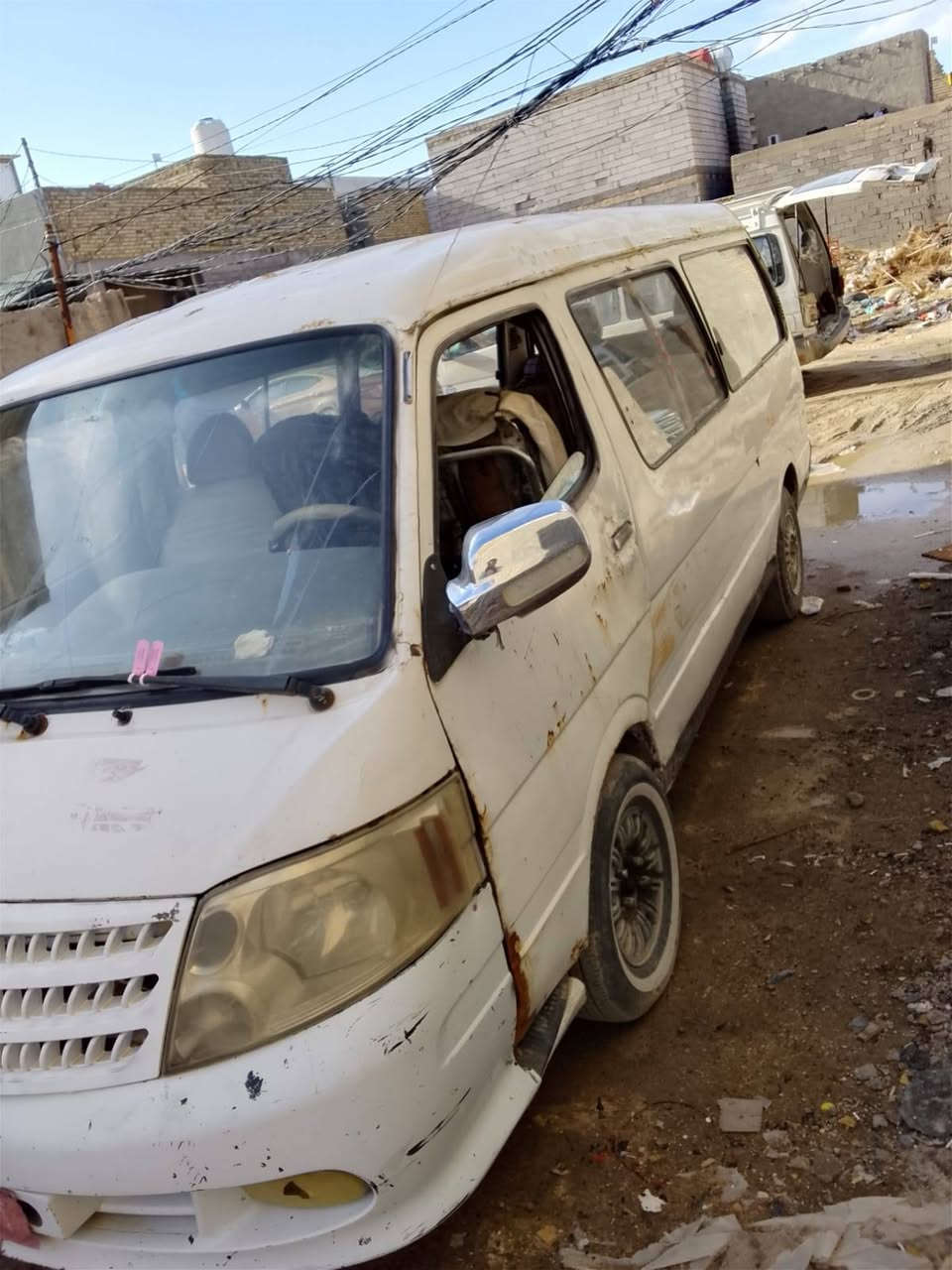 سلام عليكم فتون موديل 2009رقم احمر اتكفل سرقه وعشاير موصليه يعني
محرك كير اكسن علا شرط حداديه نص عمر استفسار اتصل ***********واتساب
