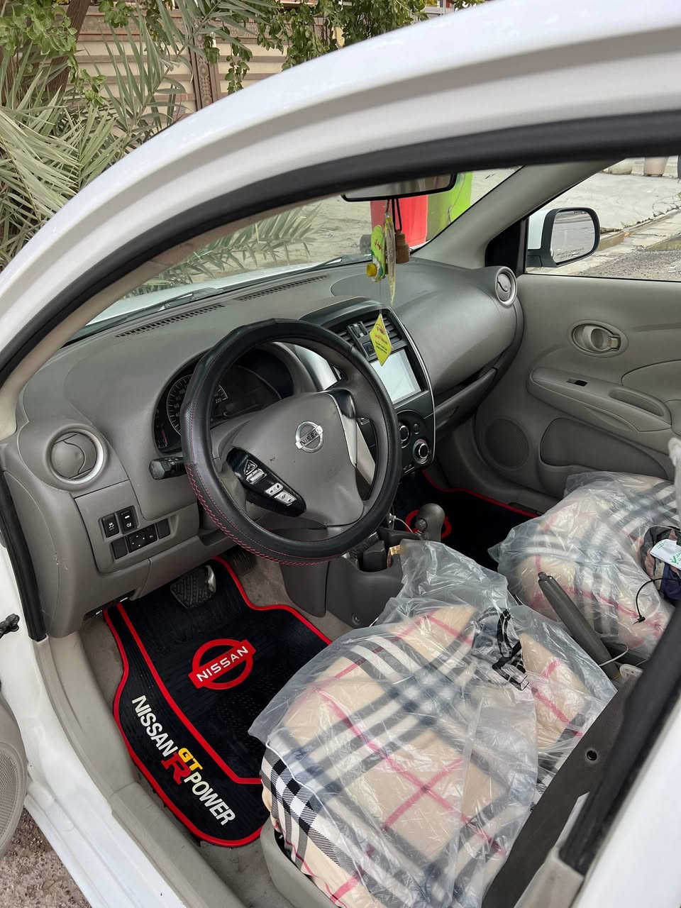 سلام عليكم.. سيارة نيسان صني هندي ٢٠١٩ بغداد السيارة باسمي الغرفة لونين... سيارة خير من الله تبريد كلش حلو صدر جديد قبل يومين سويته نوزلات بلكات جديده ادامة جديده شاشة جديدة تحكم ستيرن شغال بس يحتاج برمجة تحكم وياها.. تأيرات نص عمر..... بيها ضربة بسيطة جاملغ الخلف السايق السعر ١٠٥ ورقة وبيها مجال المكان الشعبب
الاستفسار ***********
