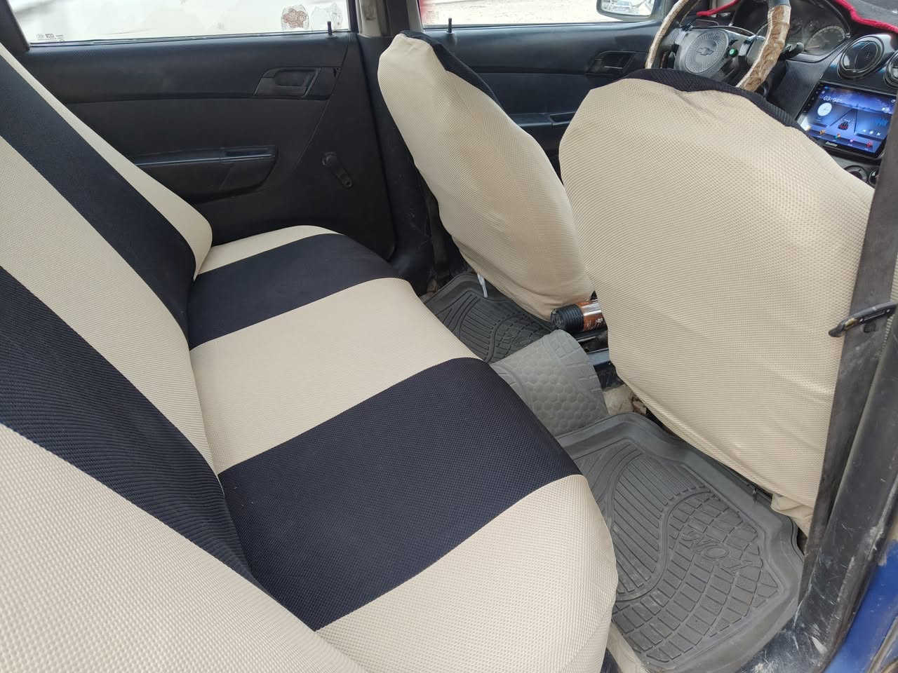 السلام عليكم أفيو خليجي للبيع موديل 2008 مكفوله من ضربه مكينه وكير وحداديه خير من  الله سياره جاهزه من كلشي رقم قادسيه نكليزي سنويه 2031 مصفره من كلشي السعر 45 وبيه مجال بسيط تصال عل رقم الهاتف *********** مكاني بابل سياره مال جناي
