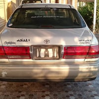 كراون ملكة • ٢٠٠٢ • الرمادي