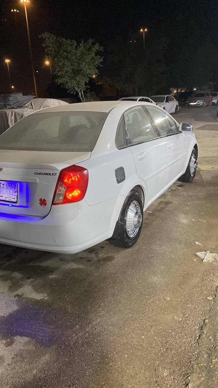 سلام عليكم اوبترا للبيع موديل 11بدون صبغ كفاله عامه سياره مال جناي جديده وخير من الله وبدلت مكينه بيهه جديده وكير  مال كصه السياره عارضهه 85 وبيهه مجال 
مكانه بغداد حي العدل 
***********
