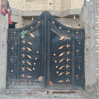 باب مستخدم • عرض ٢٩٠ • ارتفاع ٢٢٠