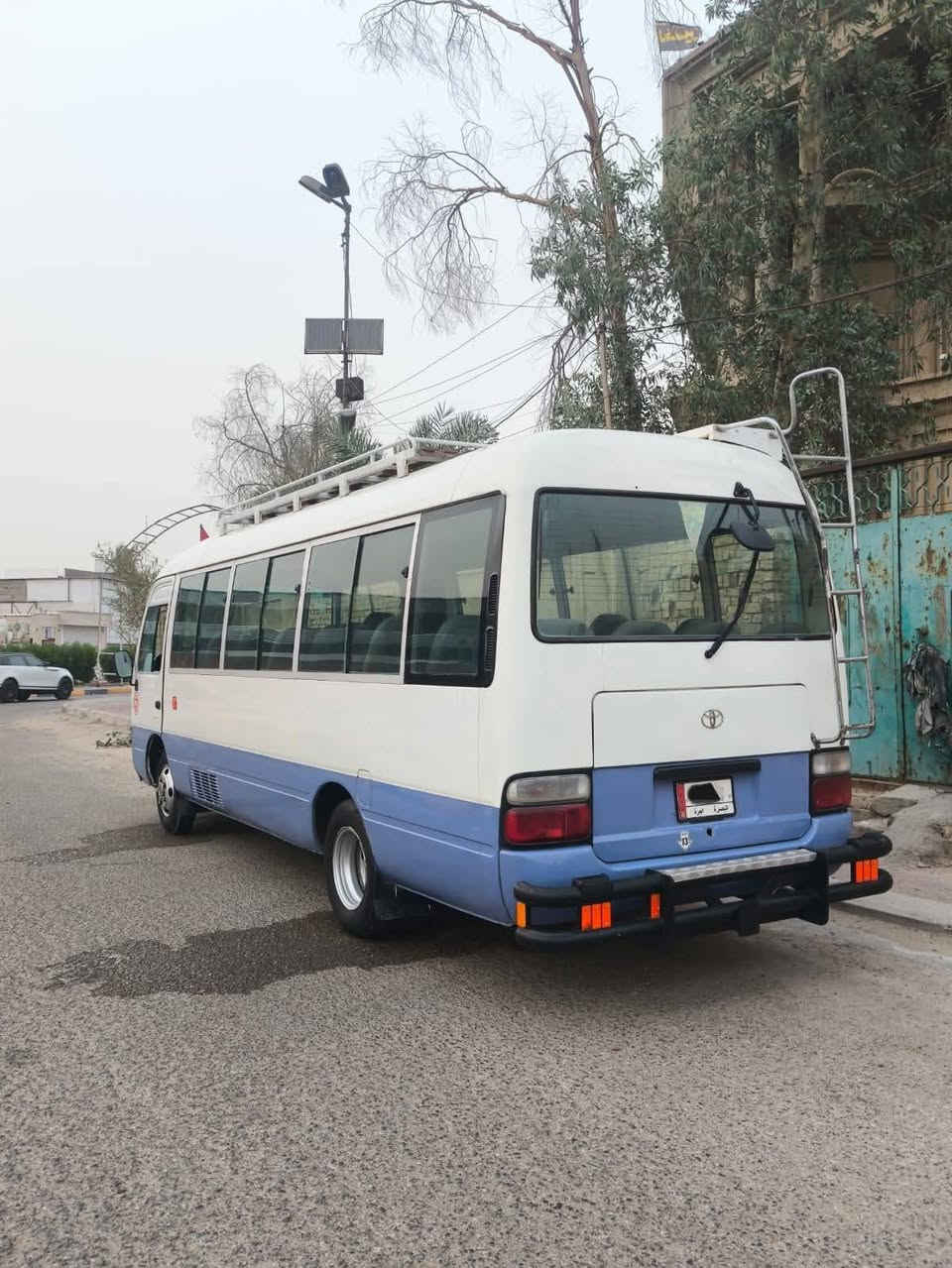 كوستر موديل 2005 بسمي رقمهه بعدني ما مستلمه مصفره غرامات وهيئه مصفره مكينه بيهه تنقيص تبريد شغال تخم تاير كشنات البلادي تاير جوبلس مكان السياره بغداد مدينة الصدر الدسيم *********** السعر 180

