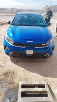 عندي فورتي جيتي لاين لون جويتي بدون رقم بيه بس دعاميه امامي مبدله قطرت...