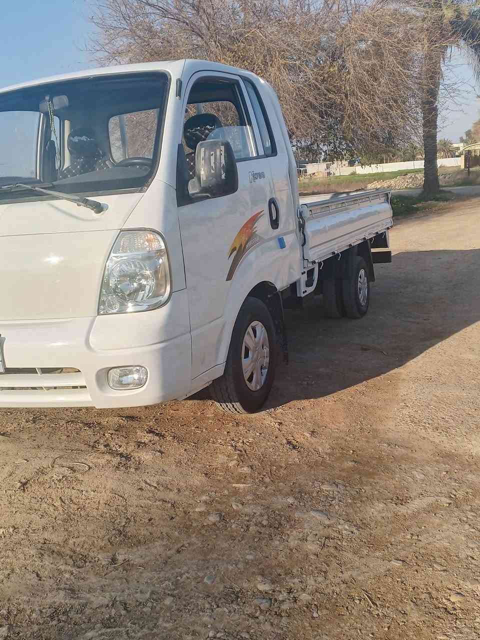 سلام عليكم عمشه 2009 مبدل بس دوس مكفوله  تحويل ثاني يوم ***********. مكان السياره بغداد ناحية الرشيد السعر خاص
