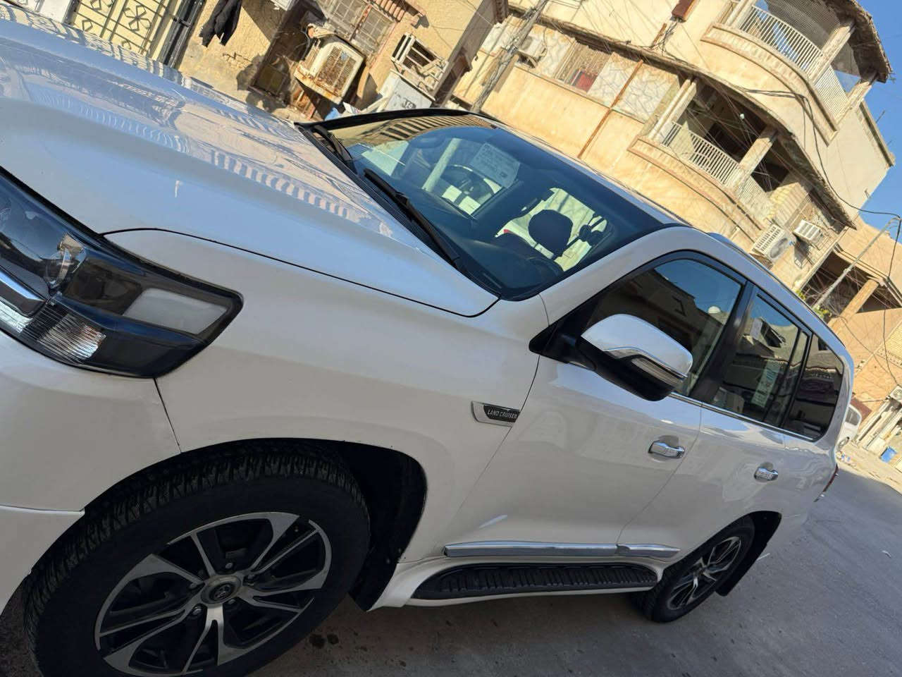 ﷽
  🔥🔥بسعر مناااااااسب جدا🔥🔥
390 بيه مجال بيع مستعجل✈️
‏‎سلام عليكم 💛 
 للبيع 🌹  😍💛 🌸 
لاندكروز 🔥 2016💣 🚀 GXR
السياره احله من الصور بالحقيقه 
فول عدة فتحة 💯 :
1- ابيض لون
2- بصمة 🔐
3- محرك وكير كفالة 
4- كامرةخلفي 🎶🔊
6- كشنات جلد

10- 8  ايرباك 
11-دفع رباعي 🎮
12- رقم بغداد ريد وكاله اتريد تحويل
حجم المحرك: 6 سلندر ✅ مامفتوح 

 3 قطعه بدون دواخل شاصي الفحص ✅  
جديدة بمعنى الكلمه شرط تراي زيرو  تخم تاير حدادية تبريد جاهزة من كلشي مابيها اي نقص وبالعافية ع تكون من نصيبه
بأسمي شخصياً  تحويل مباشر  

 لاستفسار الاتصال 📲***********
الموقع. بغداد بغداد, العراق
