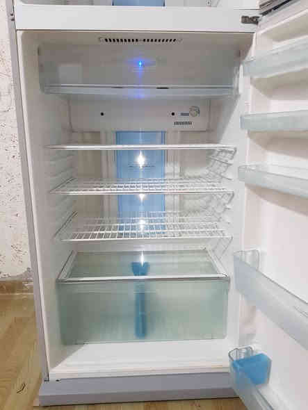 ثلاجه توشيبا .تايلندي الاصلي .
٢٥ قدم حجم كبير . وجه بلازمه .كزاز
نضام اقتصداي هايبرد . بخاخ تجميد فول
نضام تعقيم وازلة روائح داخل ثلاجه
جديده بعدها لوك مستخدمه قليل .بلاديه 
السعر ٣٧٥  الف .
مكاني بغداد .بوب شام ..
للاتصال ☎️ ***********
واتساب 📲 ***********
