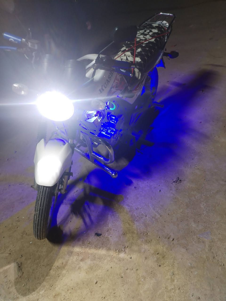 هيوشه 21 مكفول للبيع 
650قفل 
***********
