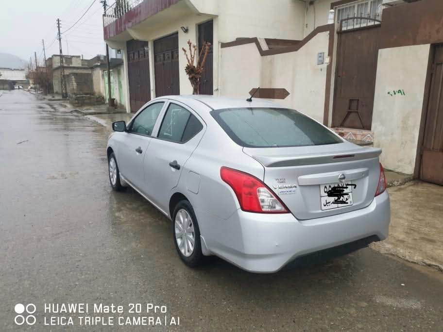 ڤێرسا مۆدیل ٢٠١٨ مواسەفات ئێس تۆماتیک بە ناو خۆمە سەنەوی کۆنە رەقەمی تازەیە سەیارەکە هی مالە مەکینەی بەشەرتە بەس گێری بە شەرت نافرۆشم یەک پارچە و نیوی بۆیاغە شانسی یەک تۆزی گرتووە باقی بێ کێشەیە خاوێن و جوانە شوێن ڕانیە 
سعری ٨٦ شتێک مەجال
0751 807 6915 رانية, السليمانية
