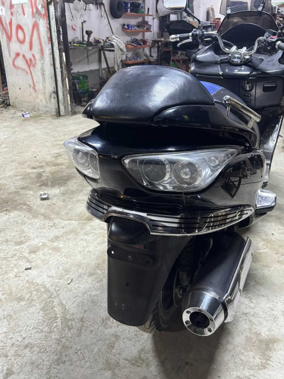 ‏سلام عليكم فورزا صفر ثمانية عمي بلاديةمكفوله كفالة عامة جيب فيتر وتعال افحص وراق موجوده سعرهي 1350 بيهي مجال مكاني قرب بوابة بغداد 
قرب مطعم سامان السياحي ￼ اي ستفسار اتصل ودلل ***********
