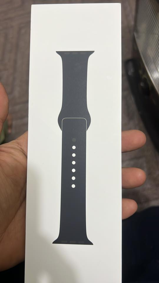 ساعة ابل se2 بالكارتون ولامشحونة ولامرة
ضمانهة سنة الا كم يوم الحجم 44 ملم 
واتساب ***********
سعر290
