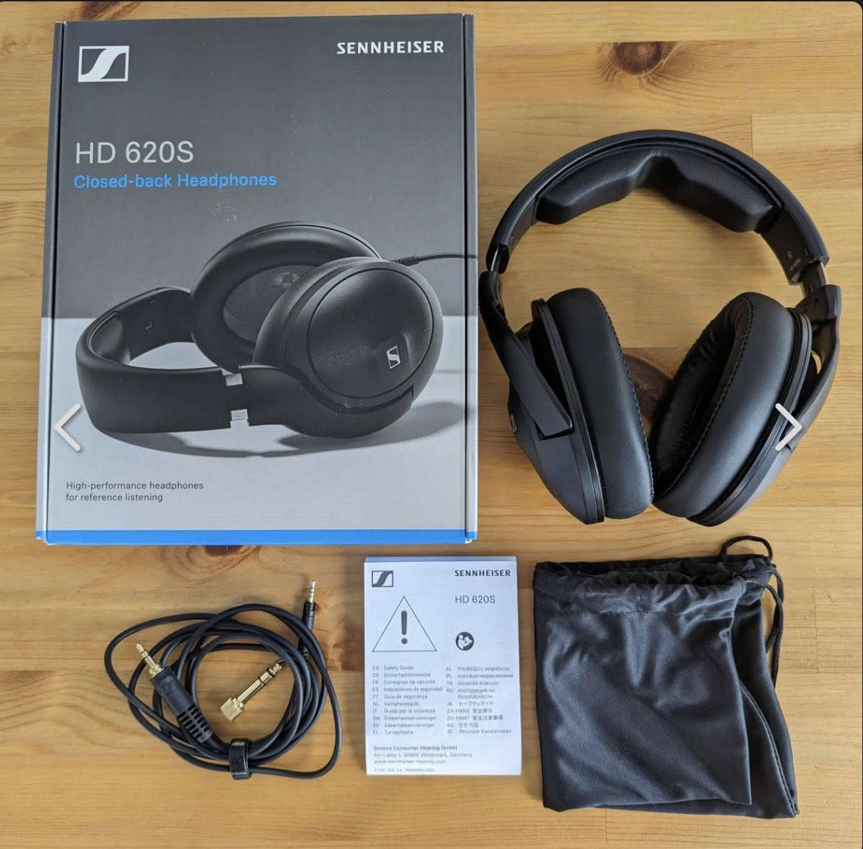 Sennheiser HD 620 S
150 Ω ohm
قطعه عملاقة فخمة موجهة 
لمحترفي الصوت والهندسه
للمكس والماسترنك
قطعه قوية 
تسحق الكثير من الموديلات الاحترافيه لشركات الاخرى من ناحية الاداء والصوت الحقيقي الغير ملون 
(جديد غير مستخدم)


**إذا كنت صاحب هذا الإعلان وتريد حذفه لأي سبب، رجاءا أرسل رسالة إلى الدعم الفني**
