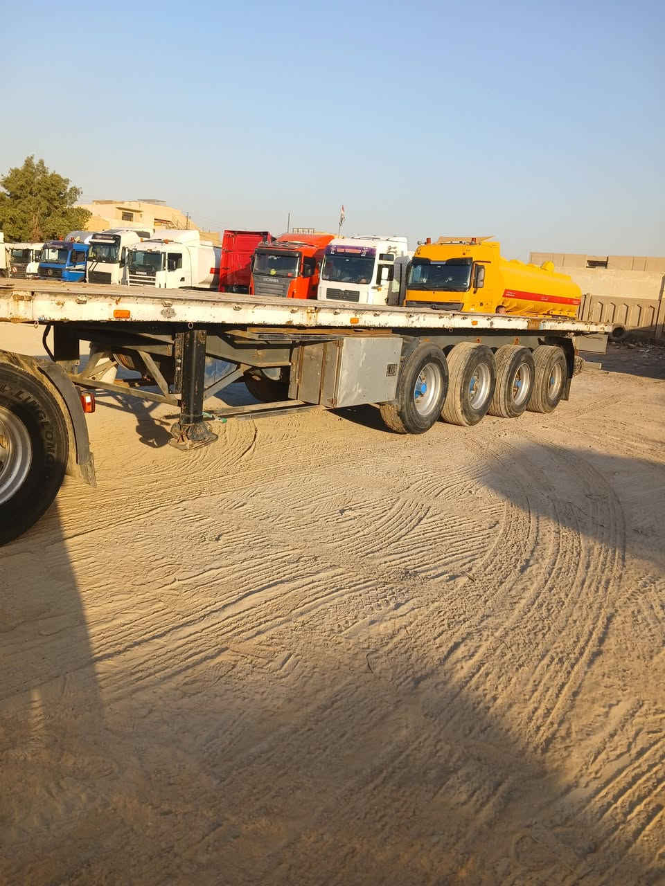 سلام عليكم عربانة اوربية لا كسر ولا فطر طول 13 وستين تايرات نص عمر مطبخ زائد تانكي ماء  
سعر55
***********
