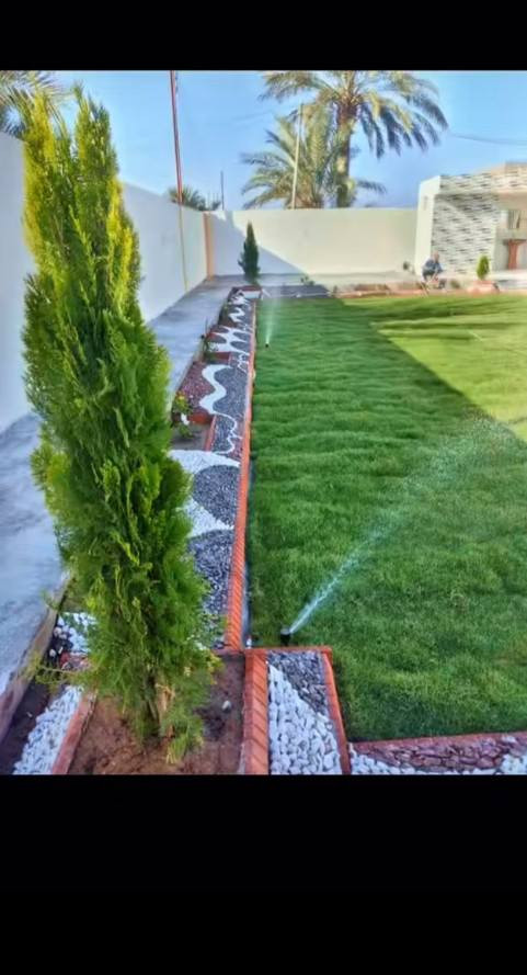 السلام عليكم
نعمل على ترتيب الحدائق

قص حدائق
تقليم اشجار 
زرع اشجار 
زرع الثيل
تنضيف + كل شيء يخص الحدائق نعمله
‏‪0782 580 8170‬‏ متواجد واتس
