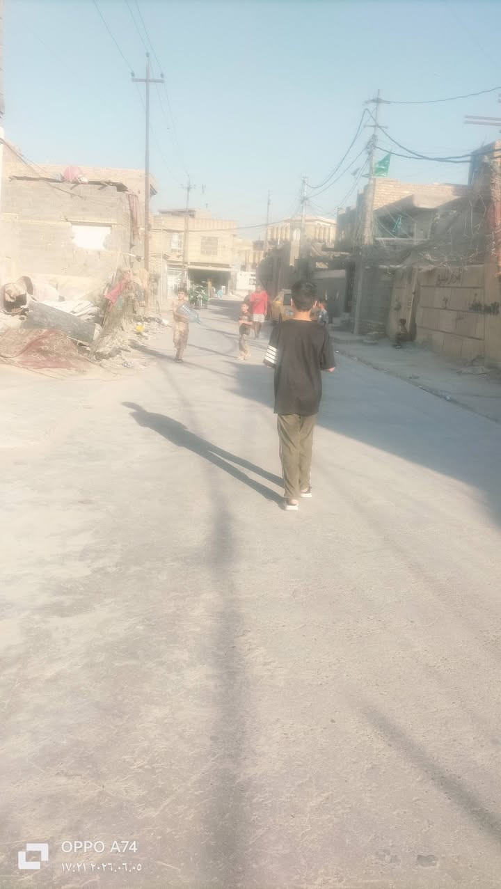 بيت 100م خلفيه غرفه 4×6  وصاله 4×4 استقبال 5*3ونص منور2*2وحمام مشترك 1/80*1/20 حوش 5*2 كامل سيراميك وكاشي وبياض الشيشان شارع المدارس ثالث فرع الاتصال***********
