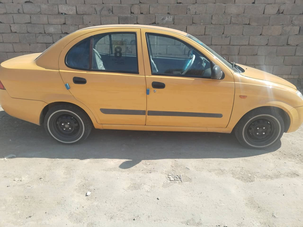 سلام عليكم سياره للبيع موديل 2016 بيه شخطه  و مابيه تبريد المكان كوت تجيلي سعر 40 و بيه مجال ***********
