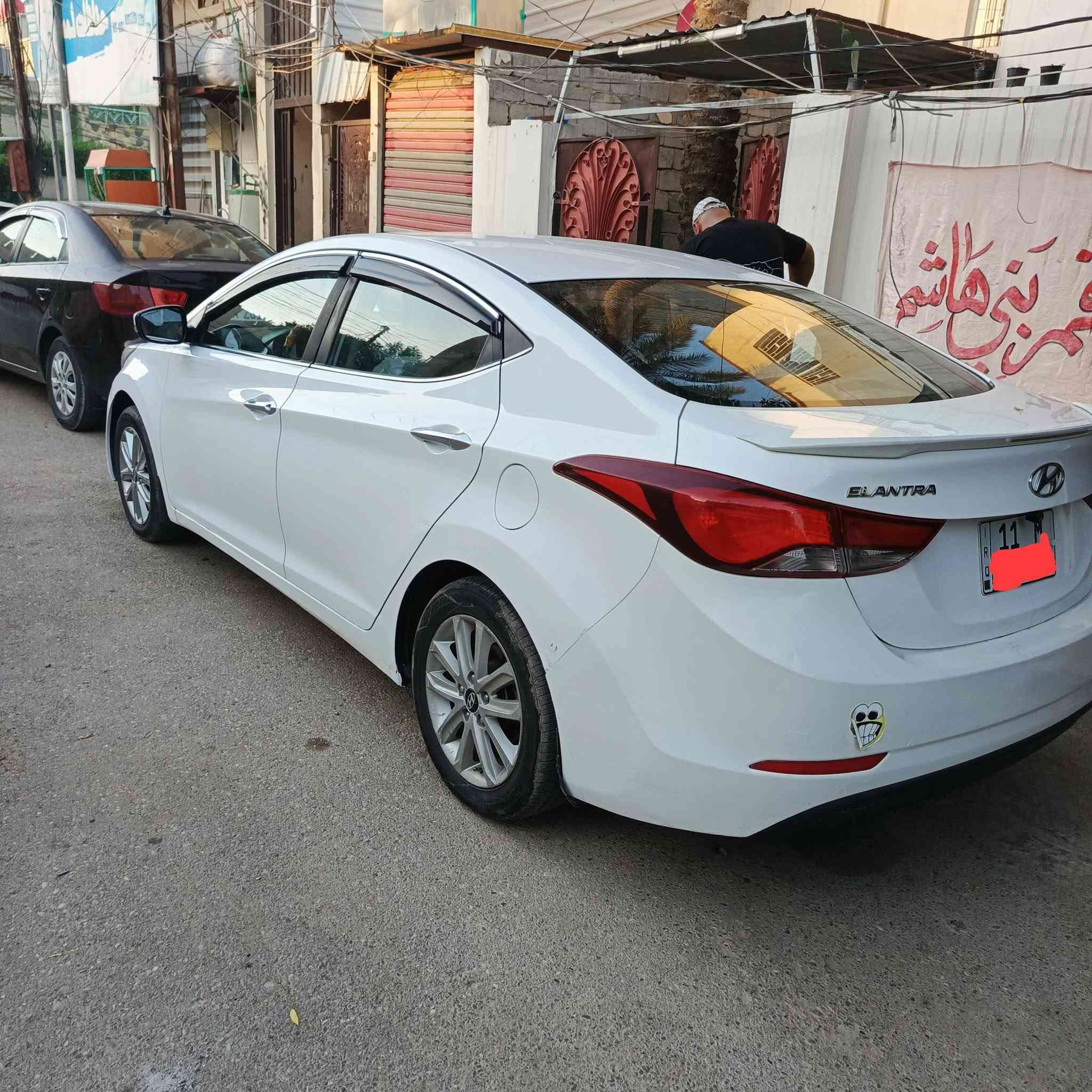 السلام عليكم النترا خليجي موديل 16 فول مواصفات ماعدى البصمه محرك 1800 دوش تبريد قطعتين تحكمات استيرن محرك وكير خير من الله صدر امامي وخلفي جديد تخم تاير السياره ماشيه 185 لايتات عالي ناصي زنون والسونار موجود بلمنشور السياره بأسمي رقم بغداد انكليزي تحويل ثاني يوم العنوان ديالى بعقوبه.... السعر 114 وبيهه مجال بسيط...  ***********
