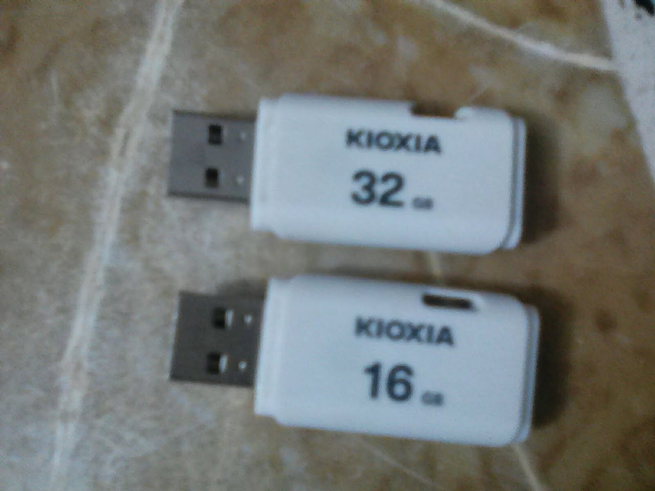 من رخصة الادمن
السلام عليكم بلي 2 للبيع ويا فلاشات 2
الاول 32GB
الثاني 16GB
من ابرز الالعاب الي بي
PES-2012-2013-2014-2015-2016
كامل ملحقات ما عدة واير التشغيل
ويا يدة وحدة السعر 50 قفل مكاني كربلاء
الاستفسار انستاLORD GFK
اذا ماعندك انستا علقلي كلي اريد رقمك و تدلل


**إذا كنت صاحب هذا الإعلان وتريد حذفه لأي سبب، رجاءا أرسل رسالة إلى الدعم الفني**