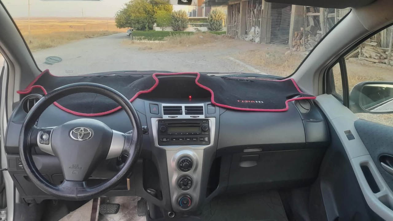 تۆیۆتا یارس ٢٠١١گێڕئۆتۆماتیك سەیارەیەكی بێ مەسرەف توندوتۆڵە مەكینەو گێر بەشەرتە سەنەوی بەسەرچووە حیزام بۆیاغ بەبێ لێدران و دەعم سعری ٧٨وەرەقەو كەمێك مەجال *********** كويسينجاك, أربيل
