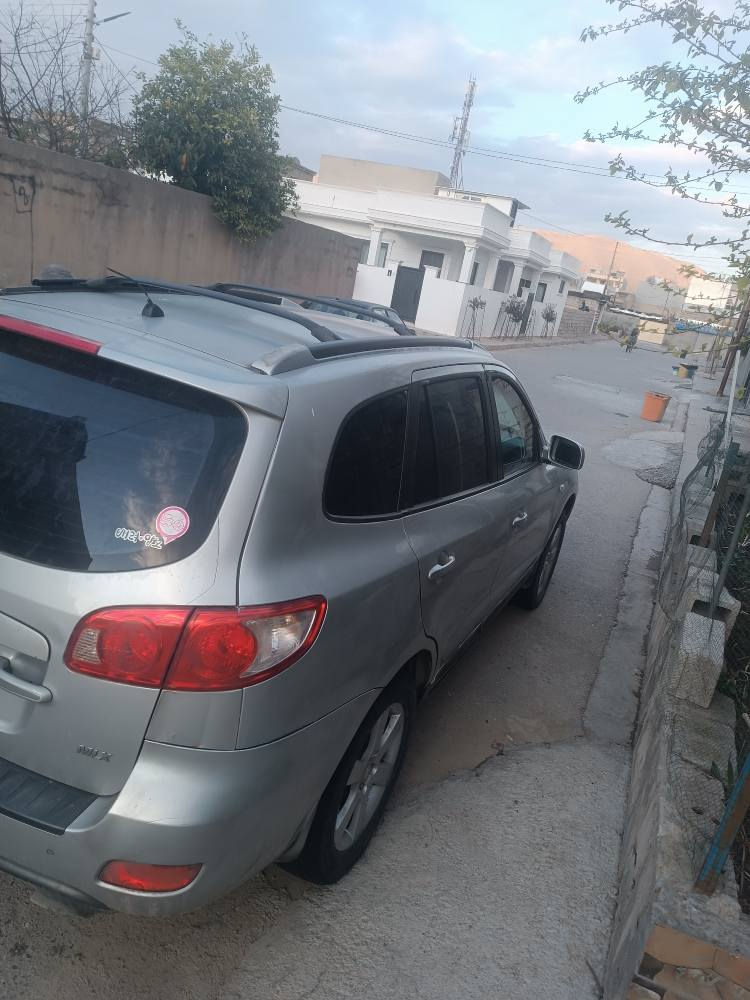 ***********
سەنتافی 2007
گێرو مەکینە بەشەرت 
تەقەو رەقە بەشەرت
کوشن ئیتەر کارەبا 
ساردی وو گەرمی
شوێن حاجیاوا رانية, السليمانية
