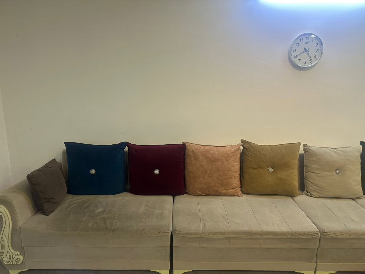 السلام عليكم
للبيع تخم 
العنوان شاهان ستي شارع 150
على من يرغب في الشراء الاتصال على الرقم
***********
او الاتصال على الرقم الثاني
***********
