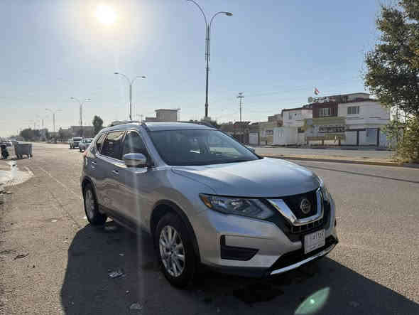 السلام عليكم نيسان روج 2018 قطرة صبغ مابي كلين ماشيه 65 الف كلها ع بلاد فول مواصفات بانوراما جنطة شفط تحديد مسار كشن تدفئة تبريد خزن ميموري شاشة خريطة وبعد بيها هواي مواصفات 
السعر 180وبي مجال
***********
