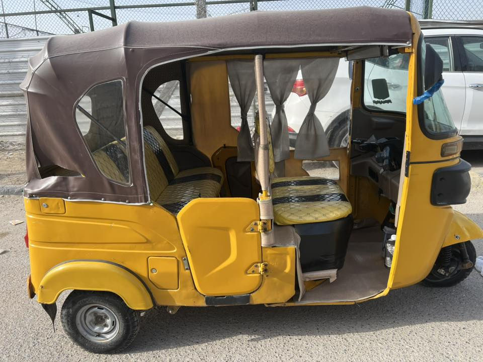 للبيع 21شهر ال11بيهه ضربه بل صفحه وبل لغد ومصبوغه عام الدوس مكفولات لاتنقيص لا تبخير رقم وسنويه تحويل ثاني يوم مكاني البلديات لحد يخابر يكلي شبيهه مابيهه السعر 7200الرقم ***********
