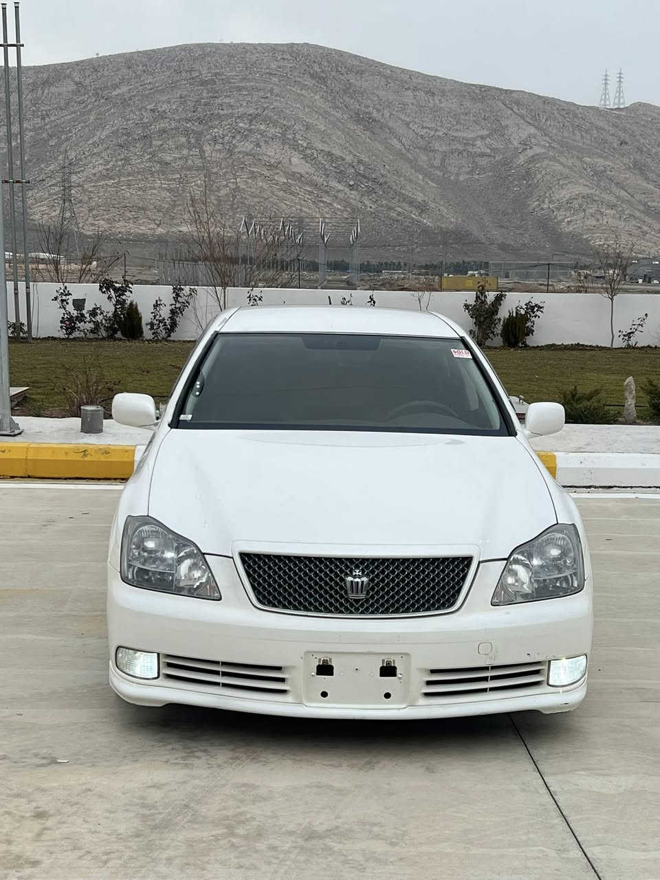 شاینە١٨٢ بڕاوە
٤ دوگمەی فول 
گێڕ مەکینە ئەکسل هەمو گیانی بەشەرت
سەقفو دەحمو لێدراو بەشەرت
٤ کوشن کارەبا ٤ کوشن هیتەر سوکان کارەبا  
پەردە سەلاجە تەبرید مەرکەزی
ساج سور ❤️
ویل دینگە بیلاد
شوێن ڕانیە حاجیاوا
***********
