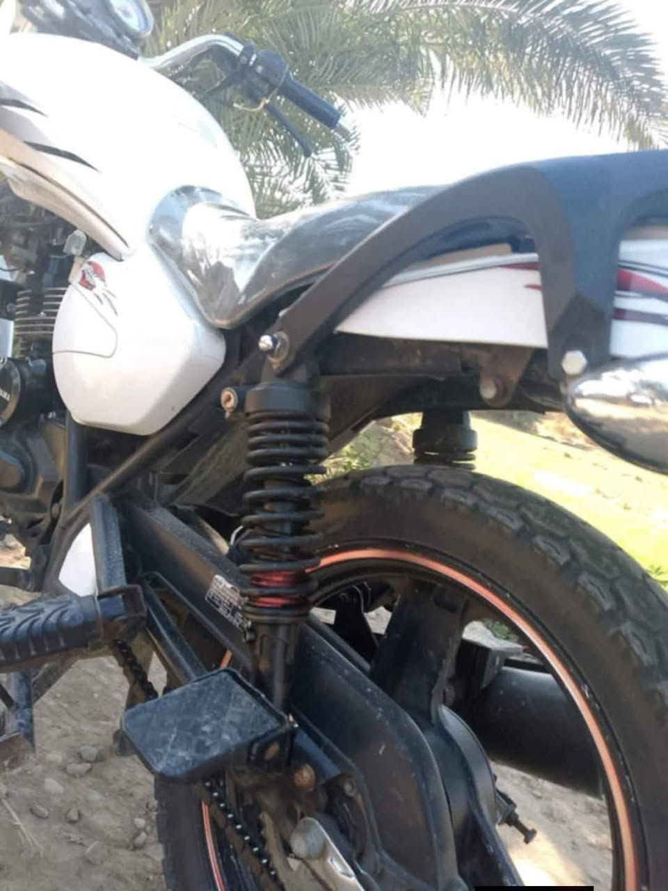 السلام عليكم ورحمة الله وبركاته .دراجه اوباما اخر موديل 2020 نضافه فول كلشي شغال اوراق اصوليه مكينه 150 ما مفتوح لو برغي لا تبخير ولا تنقيص اضافه صندوق خلفي مميز نكرر كلشي شغال دراجه انضف واجمل من التصوير. بابل .الحمزه الغربي. الخميسيه .السعر 950 والشراي بيه مجال بسيط رقم الهاتف ***********
