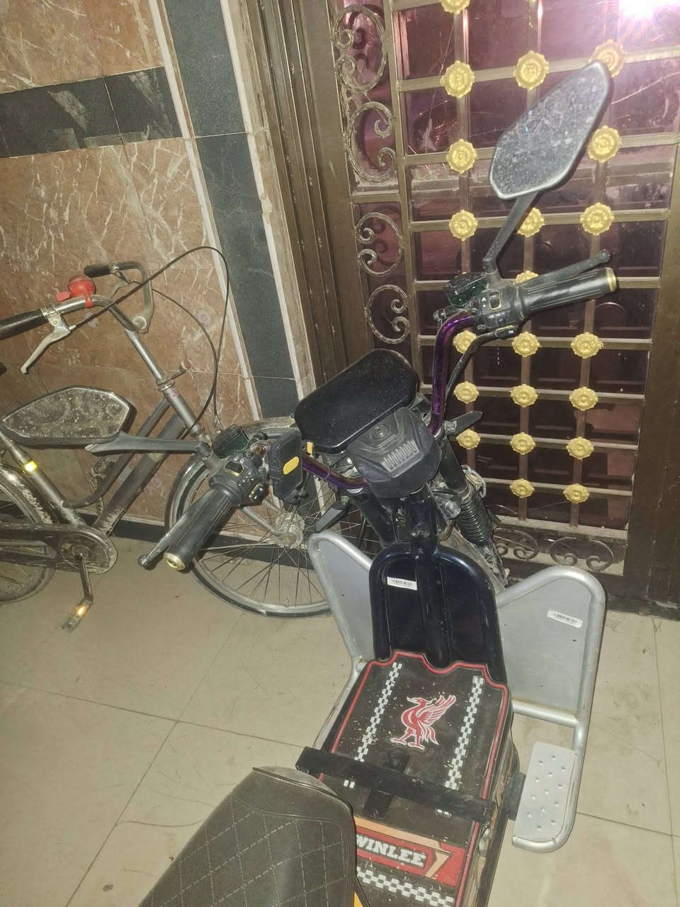 السلام عليكم دراجة شحن للبيع اخت الجديدة سعره 120 اربع نمر كلشي بيها شغال بصمة وسويج
للاستفسار اكثر اتصال فقط ***********

السعر 800 وبيها مجال قليل
