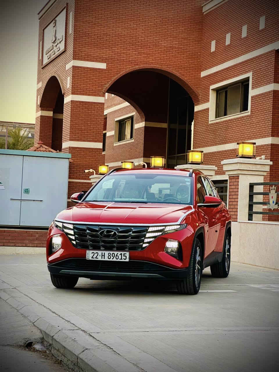 بيع مستعجل..
توسان 2024 خليجي اخذتها زيروا شركة ، ماشية ٤٠ الف،  سبير منازل  على وضع الشركة. ضمان الشركة بعده بيهه مكفوله من كلشي عدا  طخه بسيطة اسفل الباب الخلفي  صبغ  ربع الباب  سونر موجود دوشمة جلد اصلي وأرضيات ، بانزين كله محسن ودهن وكالة بيهن وصولات وعلى أيد وحده….  السعر ١٩٥
مكاني بغداد قرب كراج المشتل 
***********
