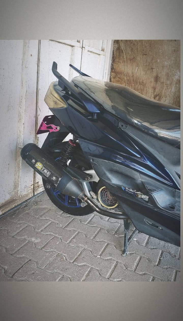 دراجة سكنس فحل مكينه ما مفتوحه مزوده غراض كله اصلي من الخارج السعر خاص تعال وتدلل


**إذا كنت صاحب هذا الإعلان وتريد حذفه لأي سبب، رجاءا أرسل رسالة إلى الدعم الفني**