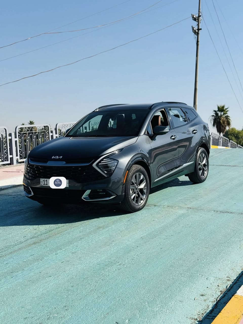 سبورتج هايبرد sx برستيج 2024
فوووووول مواصفات القفله مال سبورتج
نظام هايبرد هجين كهرباء وبنزين 
محرك 1.6 اربعه سلندر تيربو فول شلعه لان بالدوسه الكهرباء والبنزين سوه يشتغلن
بدون سلف وكمبريسر كهرباء يعني ميفصل وميسوي ثگل ع المحرك وماكو اي دوانز
(رقم مميز) بغداد وبأسمي
السياره وارد امريكي بدون ايربااااك بدوون قطرررره صببببغ
حادثها صندوك الخلفي تبديل نفس اللون والجاملخ راجع بارد والبدنه كذلك عى البارد 
شررررط الفحصصص وصور الحادث مرفقه
حتى كتلوكاتها وياها
ماشيه (١٨الف)
السياره مابيها اي نقص الحمد لله
المواصفات :
1- شاشه دجتل 4 اشكال مختلفه للكيجات
2- كامره 360 درجه (4 كامرات)
3- حساسات امامي وخلفي وتوقف ذاتي
4- اهتزاز الاستيرن كتحذيررر
5- رادار تفاعلي يعني تزيد السرعه وتتوقف حسب السياره الي كدامك بدون اي تدخل منك
6- نظام الحفاظ على المسار يعني الاستيرن يفتر مع خطوط الشارع ( قياده ذاتيه ذكيه )
7- رادارات جانبيه وتحذير وتوقف عند مرور شي من خلف السياره مع تحذير اذا فتحت الباب تريد تنزل وسياره جايتك 
8- الكامرات الجانبيه مثل مموضع مع الاشاره تشتغل كبالك بالدجتل 
9- بانوراما كامله 
10- كشنات لون احمر بلاد + كهرباء + تدفئه تبريد وتدفئه الاستيرن ايضاً + كشن السائق يتقدم عن الصعود ويرجع عند النزول تلقائي 
11- تشتغل وتتقدم وترجع من الريمونت (البصمه)
12- اكبر شاشه بالاسبورتج تجي وتدعم الابل كار بلي واندرويد اوتو 
13- ماسحات جام تلقائيه + اللايت العالي تلقائي
14- الصندوك كهرباء + يفتح عند الاقتراب
15- هاند بريك كهرباء + اوتو هولد ( بريك ثابت بدوسه واحده )
16- لد اناره بالدشبول متعدد الالوان
17- ترحيب عند الاقتراب مع ترحيب داخلي
18- خزن ميموري كشن السائق 
19- شفتات كير عادي بالستيرن
20-شحن لاسلكي ( وايرليس)
21-تبريد قطعتين
22- دفع رباعي تلقائي 4*4
23- التوقف الذاتي اذا تأخرت بالبريك
24- نظام صوتي harman kardon فول نقاوه ودمام
25- وضعيات القياده ايكو وسمارت وسبورت
26- رادارات اماميه وخلفيه وجانبيه وايضاً النقطه العمياء 
مكاني بغداد الدوره
 رقم الهاتف ***********
متواجد اتصال 
السعر (243 ورقة) وبيها مجال وبالعافيه على الياخذها والصور تحكم وبالحقيقه بعد احلى
