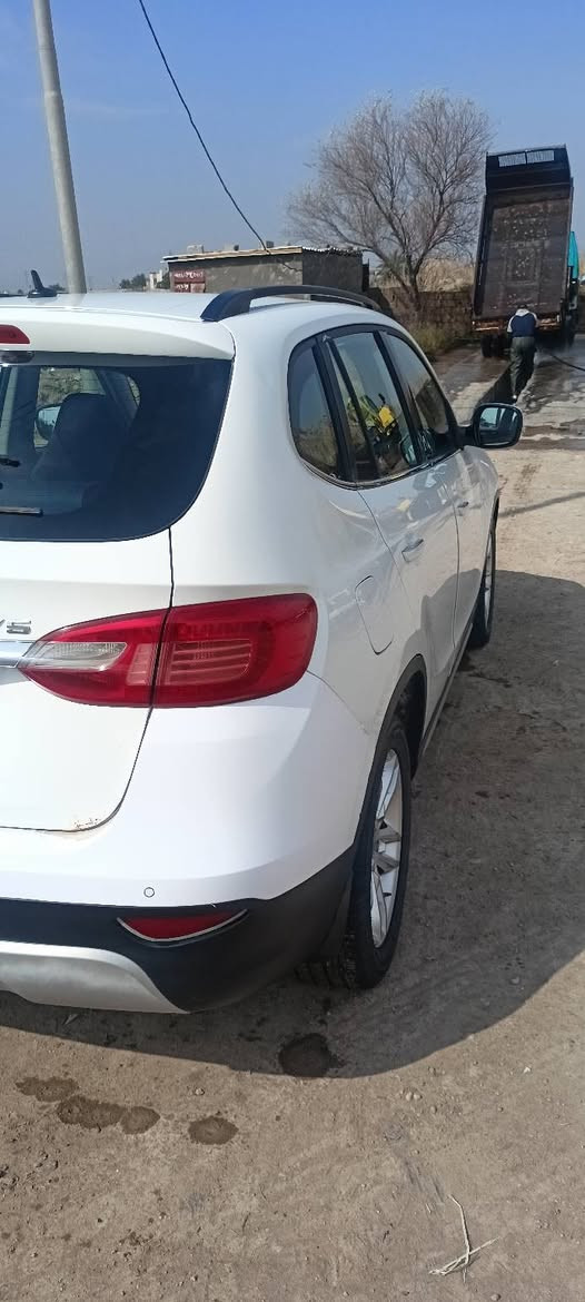 سلام عليكم برلنس v5للبيع 2014مكفوله كفاله عامه باسمي رقم واسط انكليزي فول مواصفات مكان سياره واسط ***********
