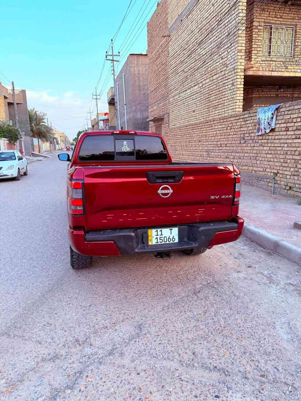السلام عليكم نيسان فونتيرا 2022رقم بغداد بسمي تحويل ثاني يوم السياره
بدي طويل باب طويل السياره جايه بيه ترفيعه من امريكا السياره حادثه باب الوره صدر  وشويه من البدي حادثه خفيف كلش السياره احلا من الصور بهواي مواصفاته 
شاشه جبير كامره دواره حساسات خلفيه رادار امامي توقف ذاتي اوتو استوب وباقي المواصفات المعروفه السعر  200 وبيه مجال  للاستفسار اكثر اتصل وتدلل ***********
