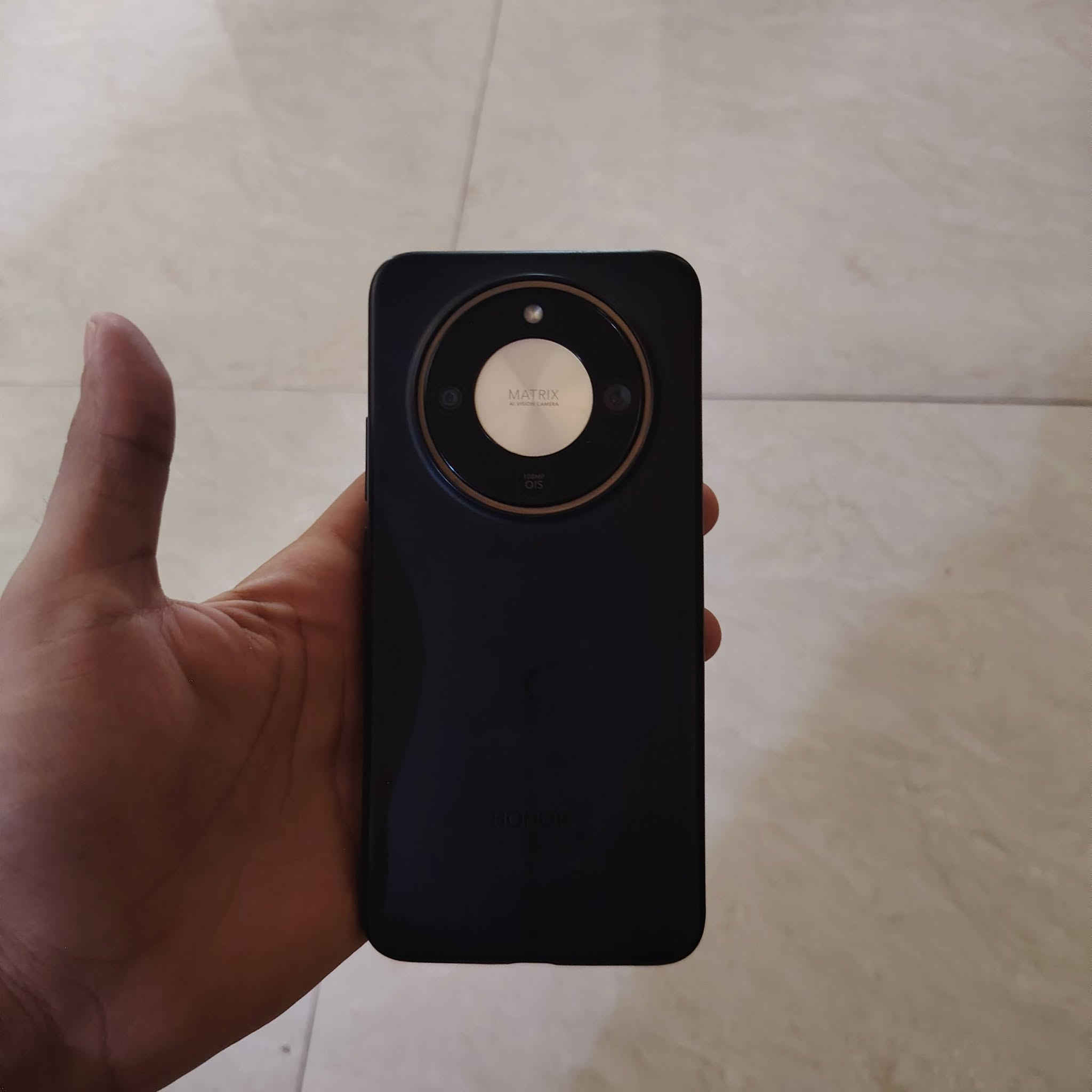 السلام عليكم هونر X9Dللبيع فقط
شاشه امولد 120HZ
بطارية سلكون كاربون 8300وياه شاحنته 66واط
معالج سناب دراجون 6جين 4
كامره 108ميكابسل من شركه ماتركس
ضهر جلد
وبعد بي مواصفات خير من الله
جهاز نضافه 98%
السعر 550وبي مجال ماتعرف بأسعاره لاتكسر بي 
***********ماجاوب واتساب اتصال فقط
