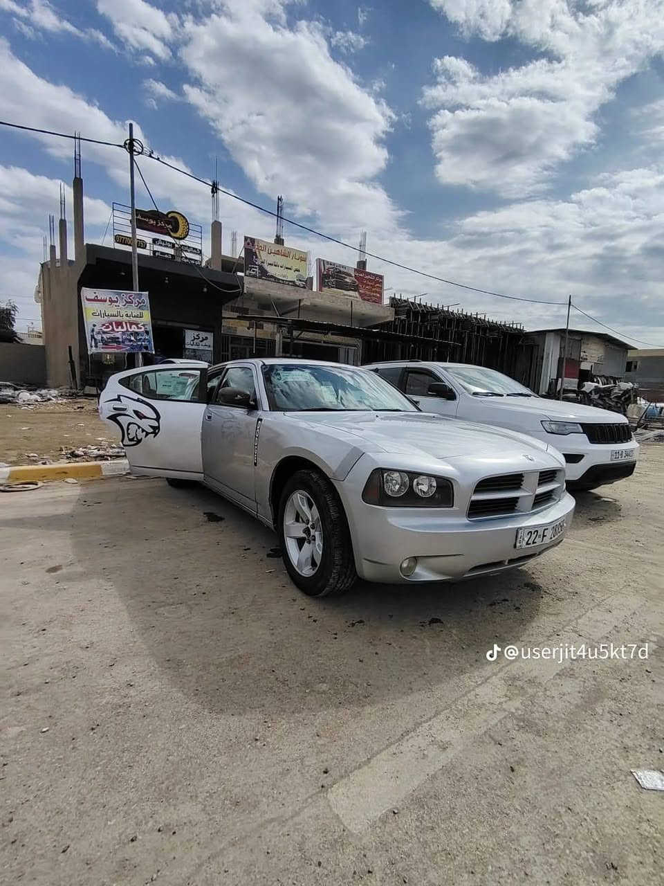 جارجر  موديل 2007 مكينه وكير جدد
تخم تايرات 
حداده جديده 
رقم أربيل وصاحب الوكاله العامه بالبصره 
تبريد شغال 
السعر 100 ورقه 
الاتصال على الرقم ***********
