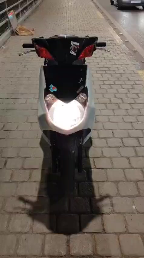 سلام عليكم سكنس فحل للبيع بوشه 59 ونص بلاددد مكينه ممفتوحه كله شغال كهربائيات اشاير لايت بك لايت تجي تفحص وتاخذ جيب وياك الف فيتر السعر (750) وبيهه مجال قليل مكاني بغداد شعب الثعالبه *********** تحياتي للجميع ❤️🔥
