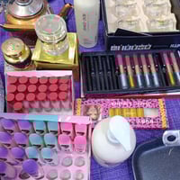 ٦٠ قطعة • توصيل • مكياج