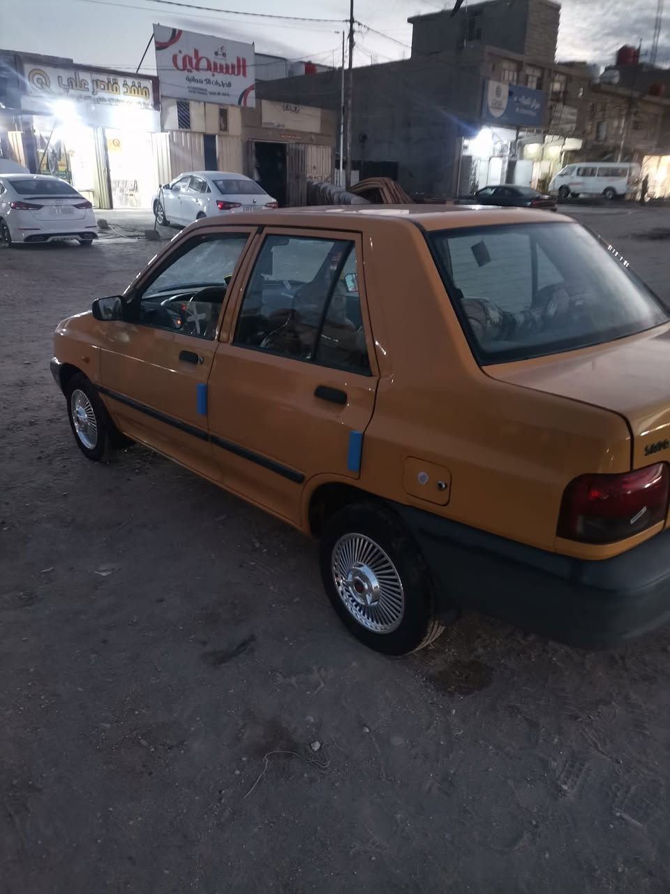 سايبه موديل ١٥ كير ومحرك وحداديه وتبريد مكفولات السعر ٣٥ وبيه مجال رقم بغداد العنوان كربلاء مصفر السياره رقم الموبايل *********** وبيه جاملغ الأمامي فقط
