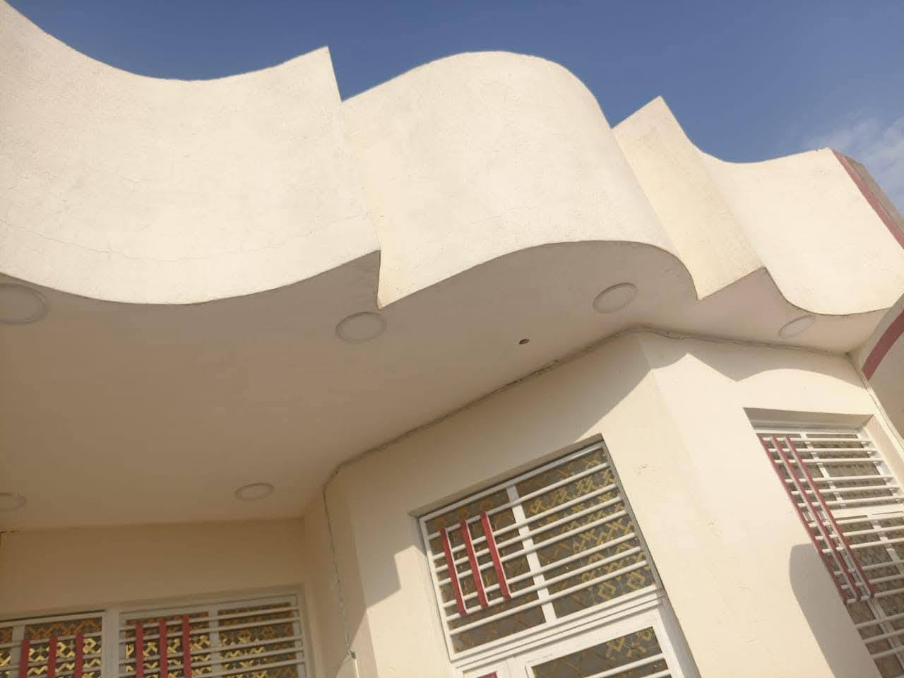 بسم الله الرحمن الرحيم 
اللهم صل على محمد وآل محمد 
بيت للبيع في الحقل الرابع 
بيت ركن مقابيل حديقة 
رقم البيت 2473/ مساحة 125م 
صب كونكريت درجة أولى 
للأستفسار الأتصال على الرقم 
***********
