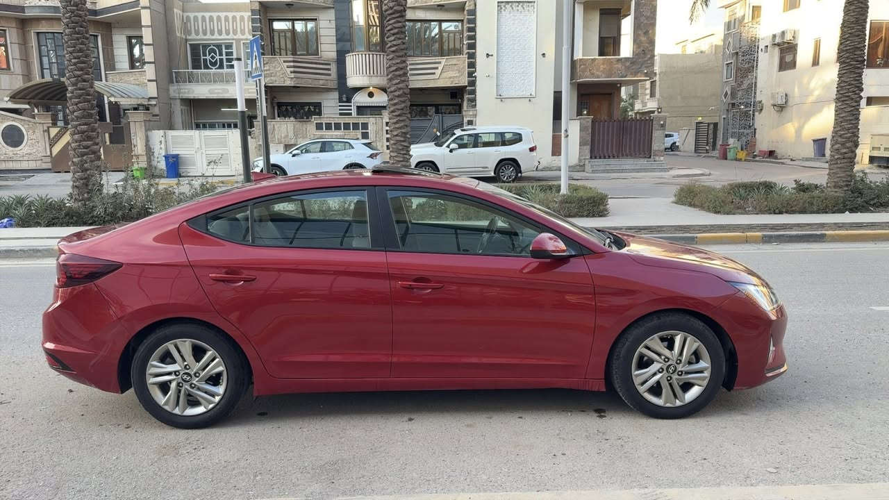 السلام عليكم..
هونداي النترا موديل 2019 
محرك 2000 دوش
سلايد
بصمه تشغيل 
بصمة ابواب
شاشة چبيرة
كامره خلفية
تحكمات ستيرن
رادار جانبي وامامي
كشنات تدفئه   
ترحيب
ماشيه 80 ميل 
رقم اربيل بأسم شركة 
كير ومحرك مكفول
حادثه بأمريكا بابتين وهلال الجاملغ ومبدلات نفس اللون بدون صبغ وجاي بيها رش صبغ جاملغ امامي عكس سايق وربع البنيد وقبق الجنطة من امريكا( بدون ايرباك ) رايدها ب 128 $ ورقة وبيها مجال بسيط مكانه بغداد اليرموك للاستفسار ***********
