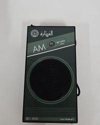 القيثاره انتاج عراقي (اصلي) لون اخضر نظافه جيده جداً  شغال بدون عيوب ا...