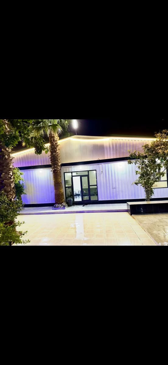 ⚜️مزرعة موثقه ب تطبيق اجرلي⚡🌳مكان: بلد
⚜️منضده /فيشه/بليارد/والعب اطفال 

⚜️حديقه كبيره وبستان كامله 🌴

⚜️جلسات في الحديقة

⚜️شوايات 🐟

⚜️صحيات خارجيه

⚜️مطبخ مجهز بالكامل 

⚜️صاله كبيره ومجهزه بالكامل

⚜️غرفتين نوم

⚜️انترنيت 4G🚆

⚜️كهرباء٢٤ساعه 

⚜️كراج كبير للسيارات 🚙🚗

⚜️نضام الايجار شفتات او ٢٤ساعه ⏰

الشفتات شفت النهاري من ساعه 10صباحآ  الى الساعه 6 عصرآ الشفت الليلي من الساعة 8مساءآ الى الساعه ٨صباحآ  واليوم الكامل من الساعه 10 صباحآ  الى ثاني يوم الساعه8 صباحآ 

⚜️العنوان : صلاح الدين قضاء بلد 

 ⚜️للحجز و للاستفسار المراسله

***********
