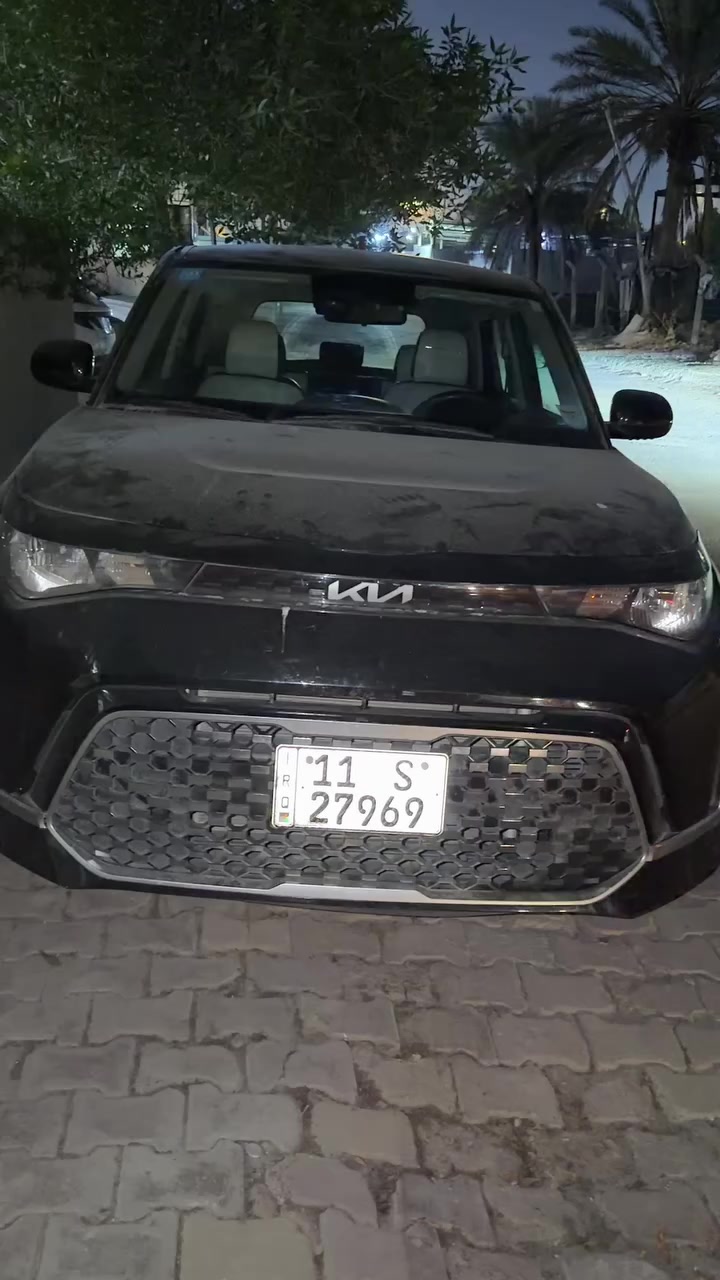 سلام عليكم سياره كيه صول مديل 23ماشيه 52كيلو متر نضيفه مكفوله محرك 2000دوش وارد امريكي ضربتها بخشم لبنيد وشبر بلباب لعكس لسايق سياره مراوس او للبيع لسعر 160. رقم بغداد الدولي لنكليزي رقمي ***********
